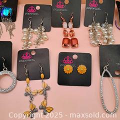 MaxSold Auction: Paparazzi earring lot NEW  - Waterford (New Jersey, USA) SELLER MANAGED Downsizing Online Auction - Chew Road