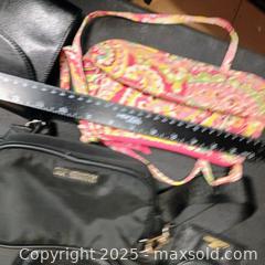 MaxSold Auction: Purse and coin purse lot Vera Bradley  - Waterford (New Jersey, USA) SELLER MANAGED Downsizing Online Auction - Chew Road