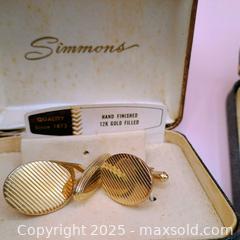 MaxSold Auction: Simmons tie set and cufflinks.  12k gold filled lot   - Waterford (New Jersey, USA) SELLER MANAGED Downsizing Online Auction - Chew Road