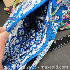MaxSold Auction: Vera Bradley lot  - Waterford (New Jersey, USA) SELLER MANAGED Downsizing Online Auction - Chew Road