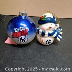 MaxSold Auction: Yankee ornaments  - Waterford (New Jersey, USA) SELLER MANAGED Downsizing Online Auction - Chew Road