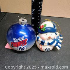 MaxSold Auction: Yankee ornaments  - Waterford (New Jersey, USA) SELLER MANAGED Downsizing Online Auction - Chew Road