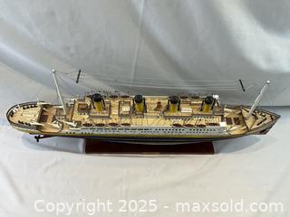 MaxSold Auction: Model of the RMS Titanic Ocean Liner  - Oakville (Ontario, Canada) PARTNER MANAGED Estate Sale Online Auction - Lakeshore Road West (Shipping Available)                     