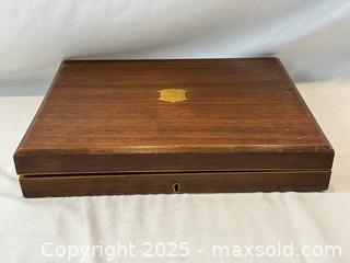 MaxSold Auction: Sheffield Sterling Silver Dessert Cutlery Set, with Mother of Pearl Handles in original fitted case - Oakville (Ontario, Canada) PARTNER MANAGED Estate Sale Online Auction - Lakeshore Road West (Shipping Available)                     