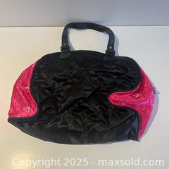 MaxSold Auction: Dance Bag - Ottawa (Ontario, Canada) SELLER MANAGED Downsizing Online Auction - Landover Crescent