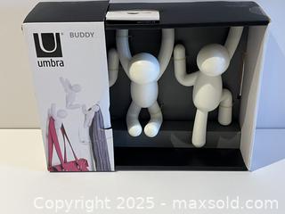 MaxSold Auction: Hooks - Ottawa (Ontario, Canada) SELLER MANAGED Downsizing Online Auction - Landover Crescent