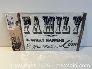 MaxSold Auction: Household Art Décor - Ottawa (Ontario, Canada) SELLER MANAGED Downsizing Online Auction - Landover Crescent