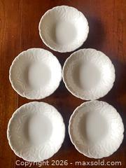 MaxSold Auction: 5 Coalport Country Ware Bowls - Toronto (Ontario, Canada) SELLER MANAGED Downsizing Online Auction - Grenview Boulevard South