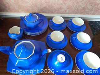 MaxSold Auction: Blue Dish Set Crown Ducal Ware Made in England - Toronto (Ontario, Canada) SELLER MANAGED Downsizing Online Auction - Grenview Boulevard South
