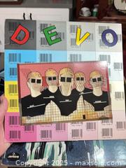 MaxSold Auction: Record lot 1 - New Tecumseth (Ontario, Canada) SELLER MANAGED Downsizing Online Auction - Maple Avenue West