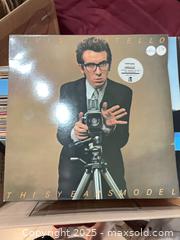 MaxSold Auction: Record lot 3 - New Tecumseth (Ontario, Canada) SELLER MANAGED Downsizing Online Auction - Maple Avenue West