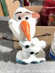 MaxSold Auction: Kitchen saucer, flower, vase and drinking glass lot - Cocoa (Florida, USA) SELLER MANAGED Estate Sale Online Auction - Broadcast Court