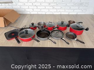 MaxSold Auction: Used cooking set lot - Cocoa (Florida, USA) SELLER MANAGED Estate Sale Online Auction - Broadcast Court