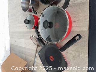 MaxSold Auction: Used cooking set lot - Cocoa (Florida, USA) SELLER MANAGED Estate Sale Online Auction - Broadcast Court