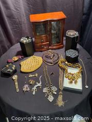 MaxSold Auction: Sophia’s Jewellery Treasures - Aurora (Ontario, Canada) SELLER MANAGED Estate Sale Online Auction -  Closs Square