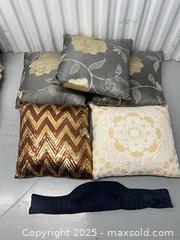 MaxSold Auction: Lot of Miscellaneous Decorative Pillow Cushions - Markham (Ontario, Canada) SELLER MANAGED Downsizing Online Auction - Alden Road (STORAGE)