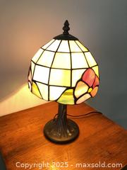 MaxSold Auction: Tiffany Style Lamp - Vaughan (Ontario, Canada) SELLER MANAGED Downsizing Online Auction - Andy Crescent