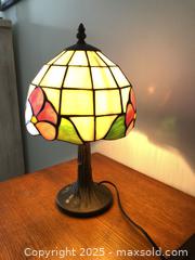 MaxSold Auction: Tiffany Style Lamp - Vaughan (Ontario, Canada) SELLER MANAGED Downsizing Online Auction - Andy Crescent