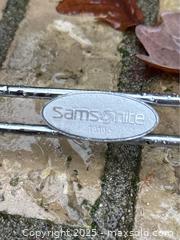 MaxSold Auction: Over Door Hangers - Surrey (British Columbia, Canada) SELLER MANAGED Estate Sale Online Auction -  106 Avenue