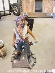 MaxSold Auction: Lot of Nautical/Maritime Decorative Figurines and Décor (11 pcs) - Garden City (Georgia, USA) SELLER MANAGED Downsizing Online Auction -  Bryce Industrial Drive