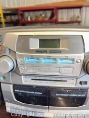 MaxSold Auction: Philips Shelf Stereo / Boombox with CD Player &#38; AM/FM Radio-no power cord - Garden City (Georgia, USA) SELLER MANAGED Downsizing Online Auction -  Bryce Industrial Drive