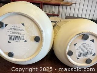MaxSold Auction: Set of 2 Home Decor Containers, approx. 5–6 in W x 10–15 in H - Garden City (Georgia, USA) SELLER MANAGED Downsizing Online Auction -  Bryce Industrial Drive