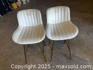 MaxSold Auction: Set of 2 Upholstered Bar/Counter Stools, White Seats, Gold Legs - needs cleaning - Garden City (Georgia, USA) SELLER MANAGED Downsizing Online Auction -  Bryce Industrial Drive
