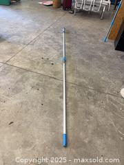 MaxSold Auction: Unger Telescopic Extension Pole, 6–12 ft, Aluminum, 2-Section - Garden City (Georgia, USA) SELLER MANAGED Downsizing Online Auction -  Bryce Industrial Drive