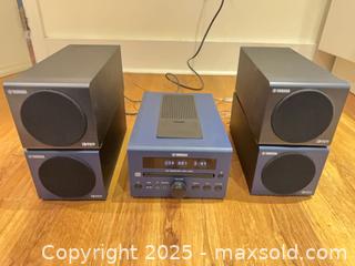 MaxSold Auction: Yamaha MCR-040 CD / Radio / AUX Player - Toronto (Ontario, Canada) SELLER MANAGED Downsizing Online Auction - Wright Avenue