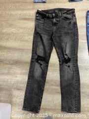 MaxSold Auction:  Men clothing, Jeans AMERICAN EAGLE, SIZE 32/32, - Coquitlam (British Columbia, Canada) SELLER MANAGED Downsizing Online Auction - Delestre Avenue                 