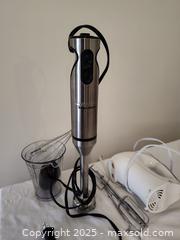 MaxSold Auction: Cuisinart Smart Stick Immersion Blender &#38; Hand Mixer - Oakville (Ontario, Canada) SELLER MANAGED Downsizing Online Auction - Pen Street