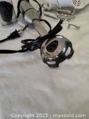 MaxSold Auction: Cuisinart Smart Stick Immersion Blender &#38; Hand Mixer - Oakville (Ontario, Canada) SELLER MANAGED Downsizing Online Auction - Pen Street