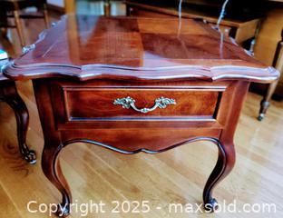 MaxSold Auction: Side Table A - Oakville (Ontario, Canada) SELLER MANAGED Downsizing Online Auction - Pen Street