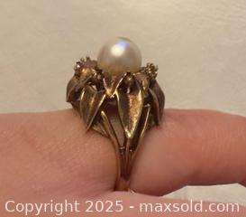 MaxSold Auction: Antique 10k yellow gold ring with pearl - Markham (Ontario, Canada) SELLER MANAGED Downsizing Online Auction - Loring Crescent