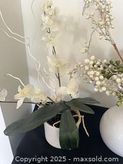 MaxSold Auction: Floral Decor.      A  - London (Ontario, Canada) PARTNER MANAGED Downsizing Online Auction - Bloomfield Drive