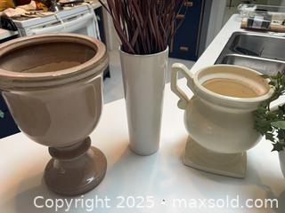 MaxSold Auction: Home decor lot  A - London (Ontario, Canada) PARTNER MANAGED Downsizing Online Auction - Bloomfield Drive