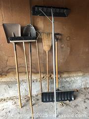 MaxSold Auction: Household Outdoor Tools.     B  - London (Ontario, Canada) PARTNER MANAGED Downsizing Online Auction - Bloomfield Drive