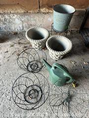 MaxSold Auction: Outdoor Pots.    B - London (Ontario, Canada) PARTNER MANAGED Downsizing Online Auction - Bloomfield Drive