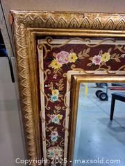 MaxSold Auction: Decorative Mirror - Frederick (Maryland, USA) PARTNER MANAGED Reseller Online Auction -  English Muffin Way