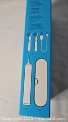 MaxSold Auction: Electric Toothbrush - Riverview (Florida, USA) SELLER MANAGED Downsizing Online Auction -  Holly Heath Drive
