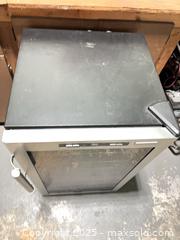 MaxSold Auction: Cuisinart Freestanding Wine/Beverage Cooler 043-1896-0 : not cooling to temperature  - Carleton Place  (Ontario, Canada) SELLER MANAGED Downsizing Online Auction -Goodwood Crescent