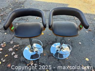 MaxSold Auction: Set of 2 Brown Faux Leather Counter Stools with Swivel - Carleton Place  (Ontario, Canada) SELLER MANAGED Downsizing Online Auction -Goodwood Crescent