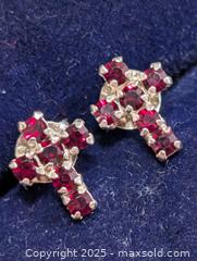 MaxSold Auction: Silver Earring - Toronto (Ontario, Canada) PARTNER MANAGED Downsizing Online Auction - Queen Street East