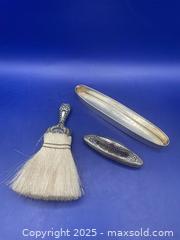 MaxSold Auction: Sterling Dresser Items - Ottawa (Ontario, Canada) SELLER MANAGED Reseller Online Auction -  Decarie Drive