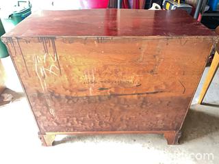 MaxSold Auction: Ornate Mahogany Serpentine Front Chest with Carved Details - Vaughan (Ontario, Canada) SELLER MANAGED Downsizing Online Auction -  Kingsbridge Circle