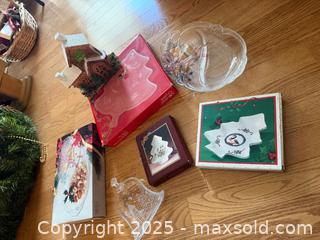 MaxSold Auction: Mixed Christmas Decorative Lot — Glass, Crystal, Wood, Ceramic - Lakeshore (Ontario, Canada) PARTNER MANAGED Estate Sale Online Auction - County Road 42