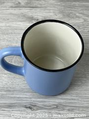 MaxSold Auction: London Tower Bridge Coffee Mug - Whitby (Ontario, Canada) SELLER MANAGED Downsizing Online Auction - Dundas Street E (STORAGE)