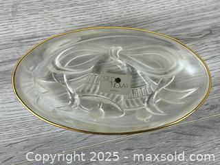 MaxSold Auction: Studio Nova Decorative Glass Oval Trinket Dish / Bowl with Gold-Tone Detailing - Whitby (Ontario, Canada) SELLER MANAGED Downsizing Online Auction - Dundas Street E (STORAGE)