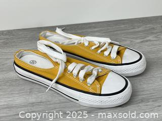 MaxSold Auction: Yellow &#38; White Low Back Tennis Shoes - Whitby (Ontario, Canada) SELLER MANAGED Downsizing Online Auction - Dundas Street E (STORAGE)