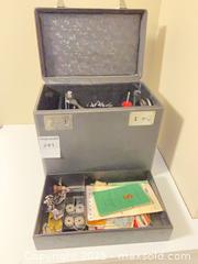 MaxSold Auction: Singer Vintage Mechanical Straight-Stitch Tabletop Sewing Machine - Kingston (Ontario, Canada) PARTNER MANAGED Downsizing Online Auction - Mayfair Crescent